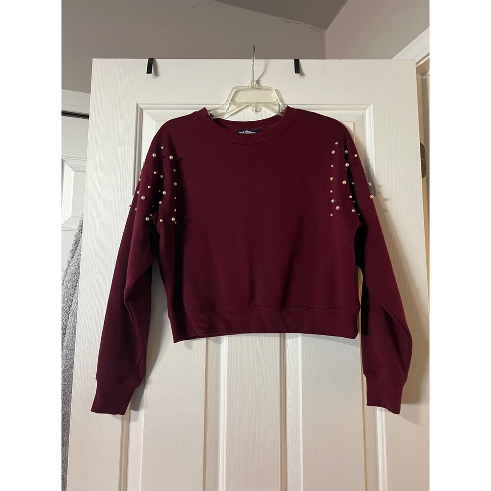 Freshman 1996 Maroon Crew Neck Cropped Sweatshirt Faux Pearl Sleeves